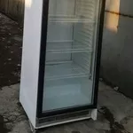 Продам витринный холодильник для напитков. 