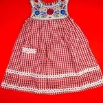 Платье для девочки в клетку с вышивкой красное и синее 123