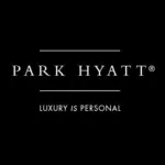 Официант в Park Hyatt Hotel to Dubai