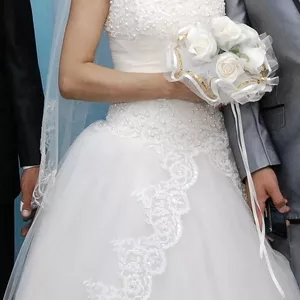 Продам свадебное платье за 60000 тг