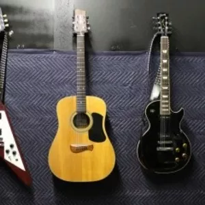 Уроки игры на гитаре в Алматы