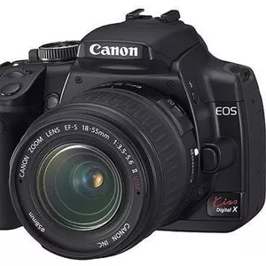Продам зеркальный фотоаппарат CANON 550D(Kiss 4x) и многое к нему