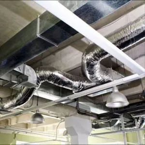 Бригада опытных монтажников выполнит монтаж вентиляционных систем.