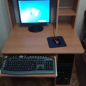 Компьютер и компьютерный стол! Новый!