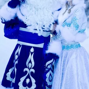 Дед Мороз и Снегурочка в Алмате