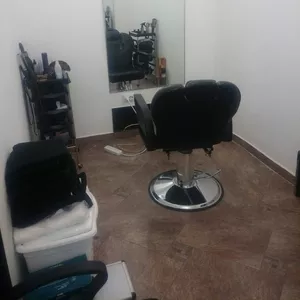Аренда парикмахерского кресла в салоне красоты