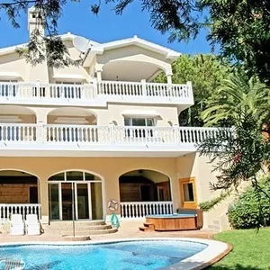 Строительство домов и жилых зданий 