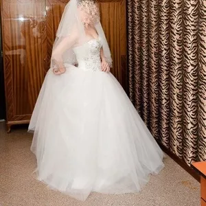 Красивое-эксклюзивное Свадебное платье