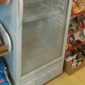 Продам торговый холодильник.