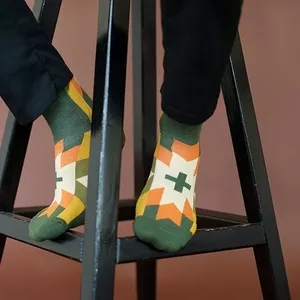 Цветные,  яркие,  необычные носки