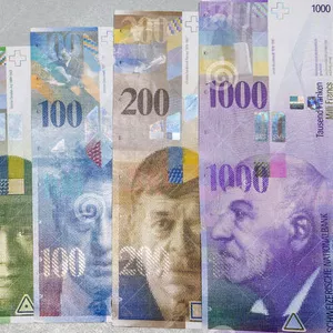 Куплю,  обмен старые Швейцарские франки,  бумажные Английские фунты