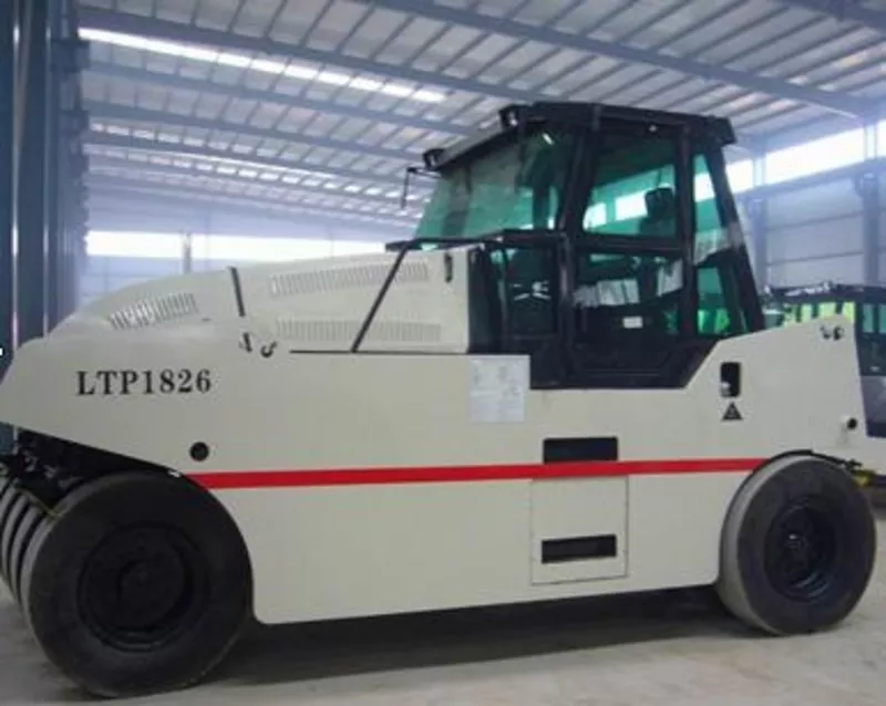 Пневмошинный каток YITUO LUOYANG LTP1826