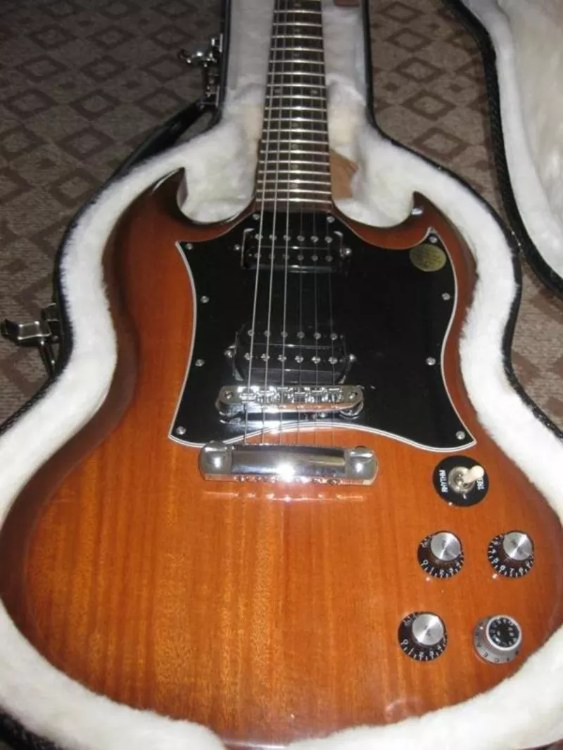 Продаю гитару Gibson ROBOT SG новый!!! 3