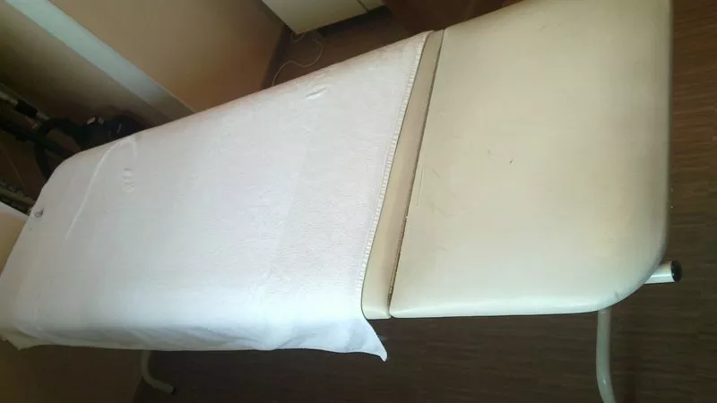 Продам Кушетку Медицинскую Массажную 2