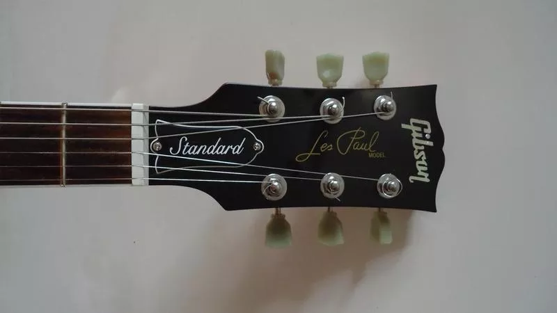Продам электрогитару Gibson Les Paul Standard 7