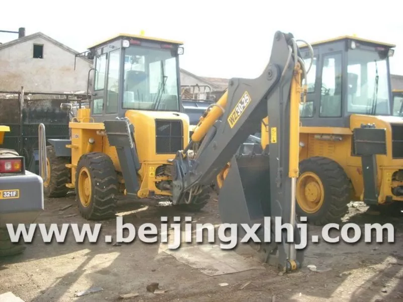 Экскаватор-погрузчик XCMG WZ30-25