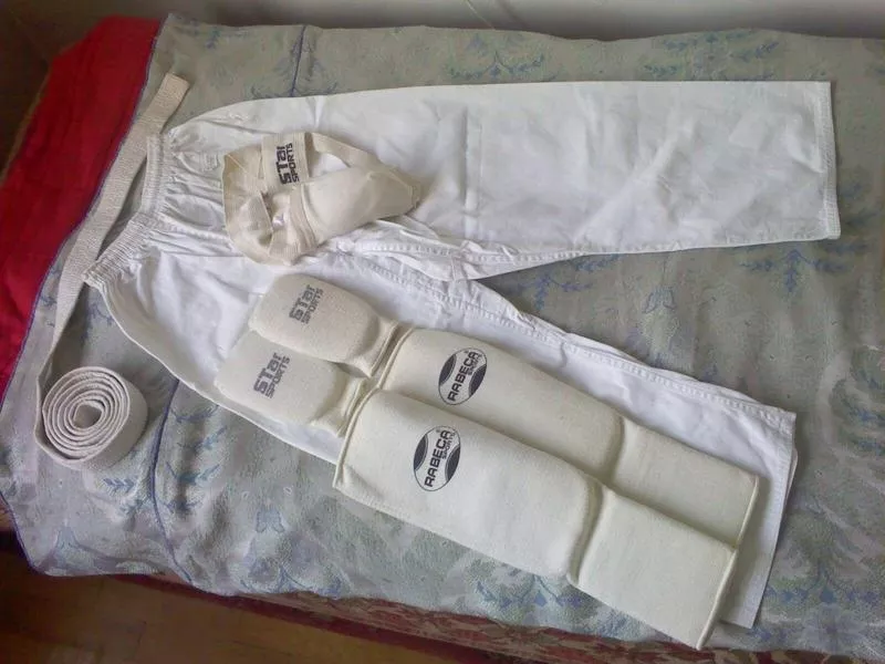 кимоно детское+футы, шингерты, раковину для паха продам/обмен