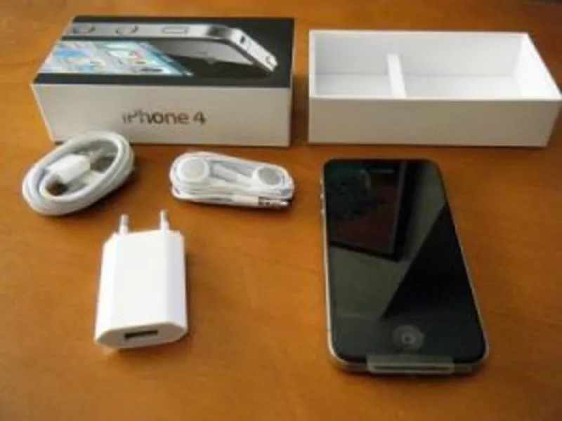 Apple Iphone 4G 32GB...Blackberry Torch 9800