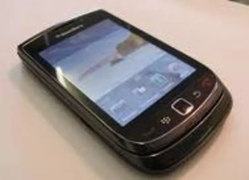 Apple Iphone 4G 32GB...Blackberry Torch 9800 2