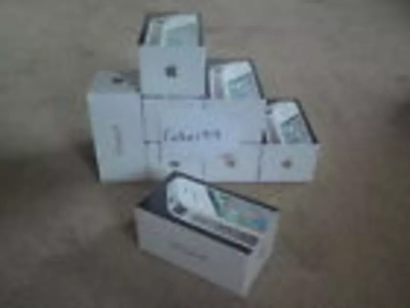 Apple iPhone 4 White (32GB) BRAND NEW !! SEALED