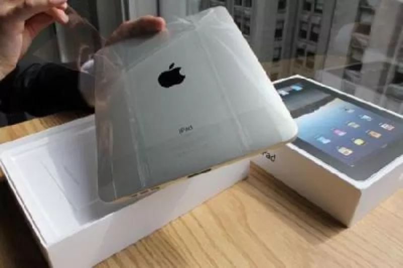 F/S: Apple iPad 2 and Apple iPhone 4 G 32GB