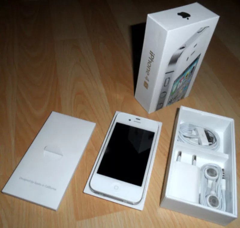 Apple iPhone 4S (Latest Model) version