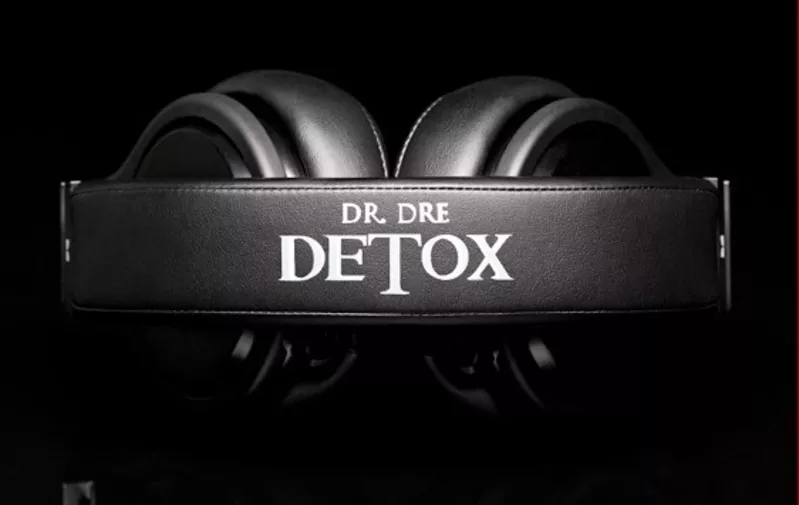 Наушники Dr.Dre Limited Editon Over-the-Ear Headphones 