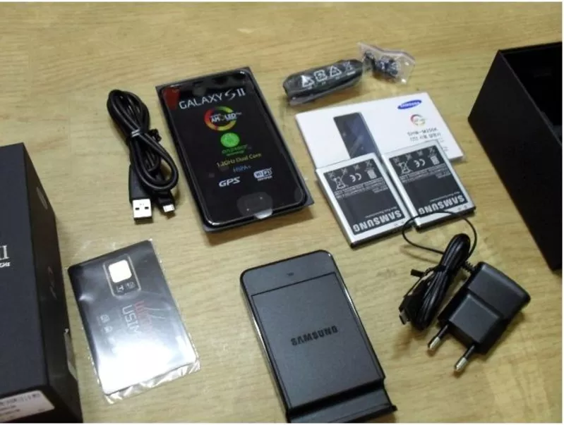 Samsung Galaxy S2 comes with 2 Batteries and Stand $400