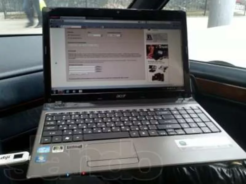 Intel Corei5-2430M 2.4GHz (TurboBoost 3, 0GHz), NVIDIA GeForce GT520M