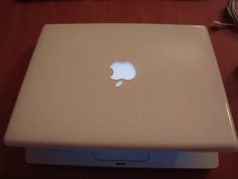 Продам ноутбук. Apple iBook G4 12