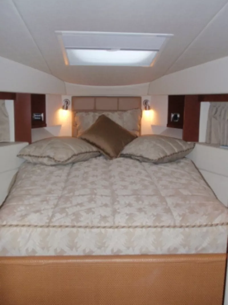 Продам яхту Sea Ray 375 Sedan Bridge 5