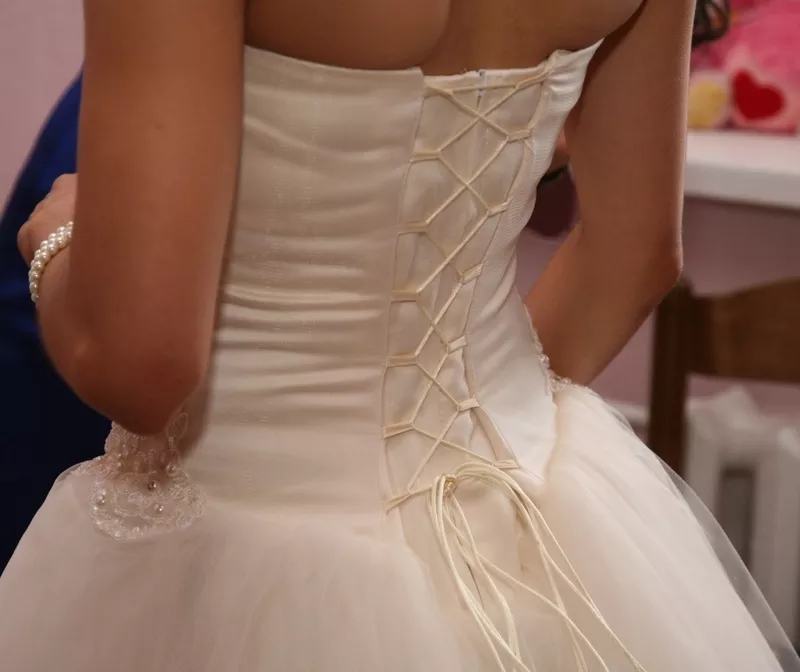 свадебное платье напрокат,  20000 тг.