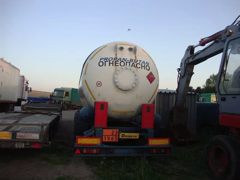 Полуприцеп-цистерна (газовоз) 42 куб. м, 2000 г. в. 3