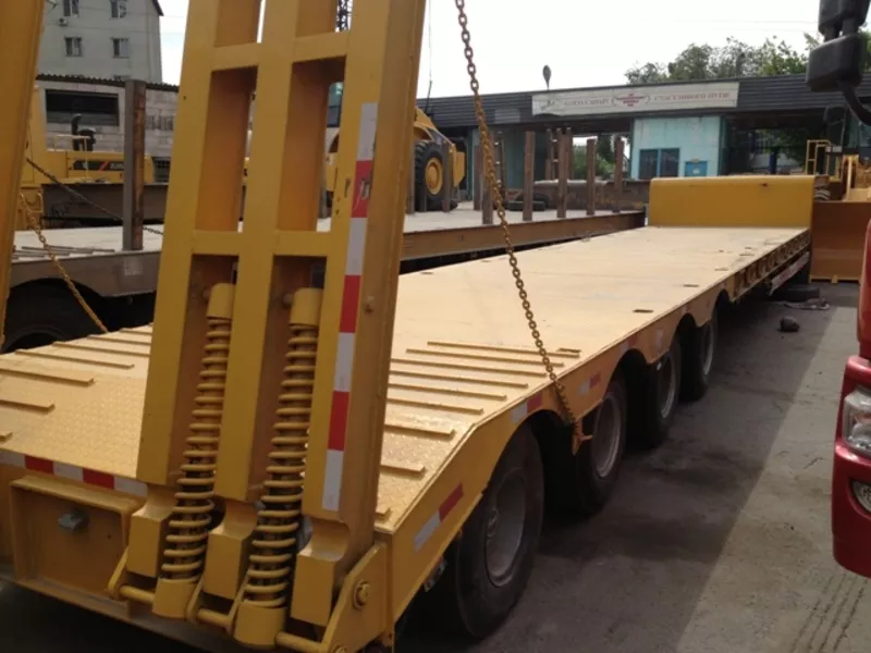 трал четырехосный CIMC 60 тонн в наличии