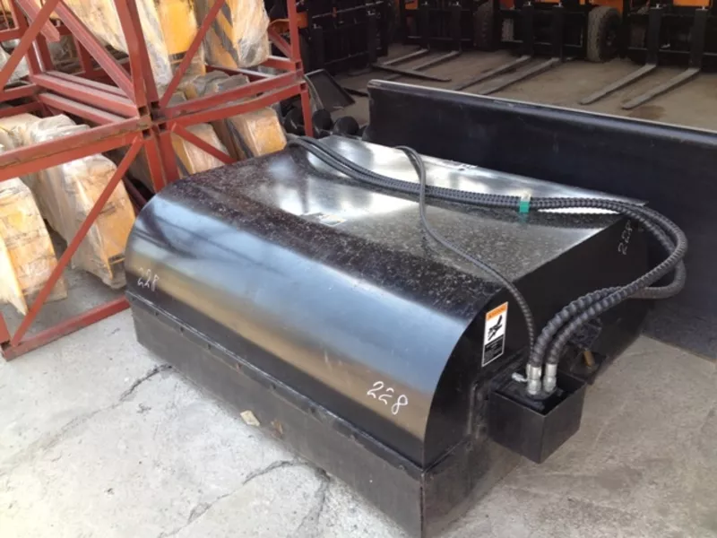 мини-погрузчик WECAN GM800, г/п 800кг, 61л.с, 3, 2литра в наличии 3