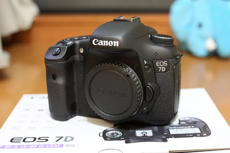 Canon EOS 7D 18MP Цифровые зеркальные фотокамеры