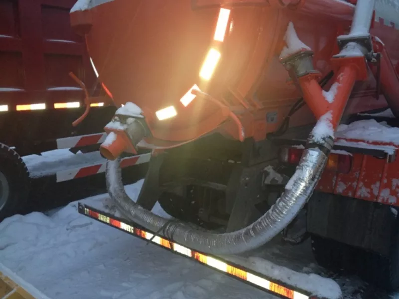 Ассенизаторская машина HOWO DLQ5150GXW3 -8кубов ( аналог КАМАЗ КО 505 5