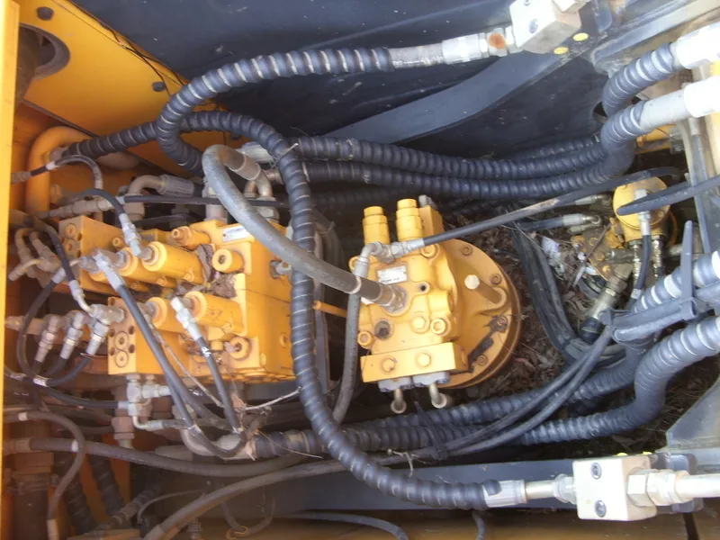 Продам колесный экскаватор Hyundai R1400W-7 2008 г 3