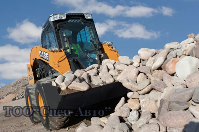 Мини-погрузчик SV 300 CASE 3