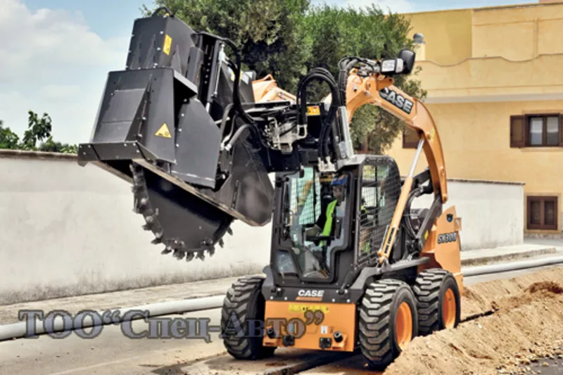 Мини-погрузчик SV 300 CASE 4