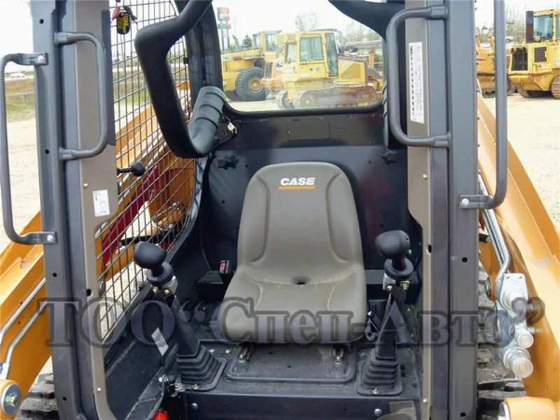 Мини-погрузчик CASE SR 130 3