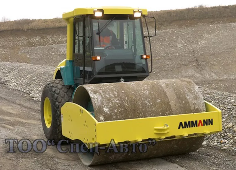 Грунтовый вибрационный каток AMMANN ASC-110