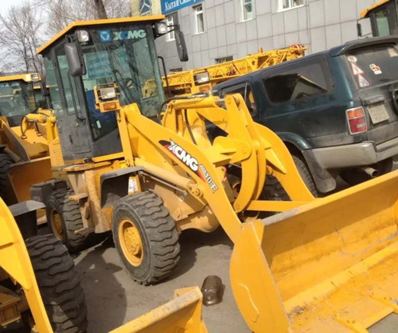 Погрузчик XCMG LW158, Г/п1500 кг Объем ковша-0.7м3
