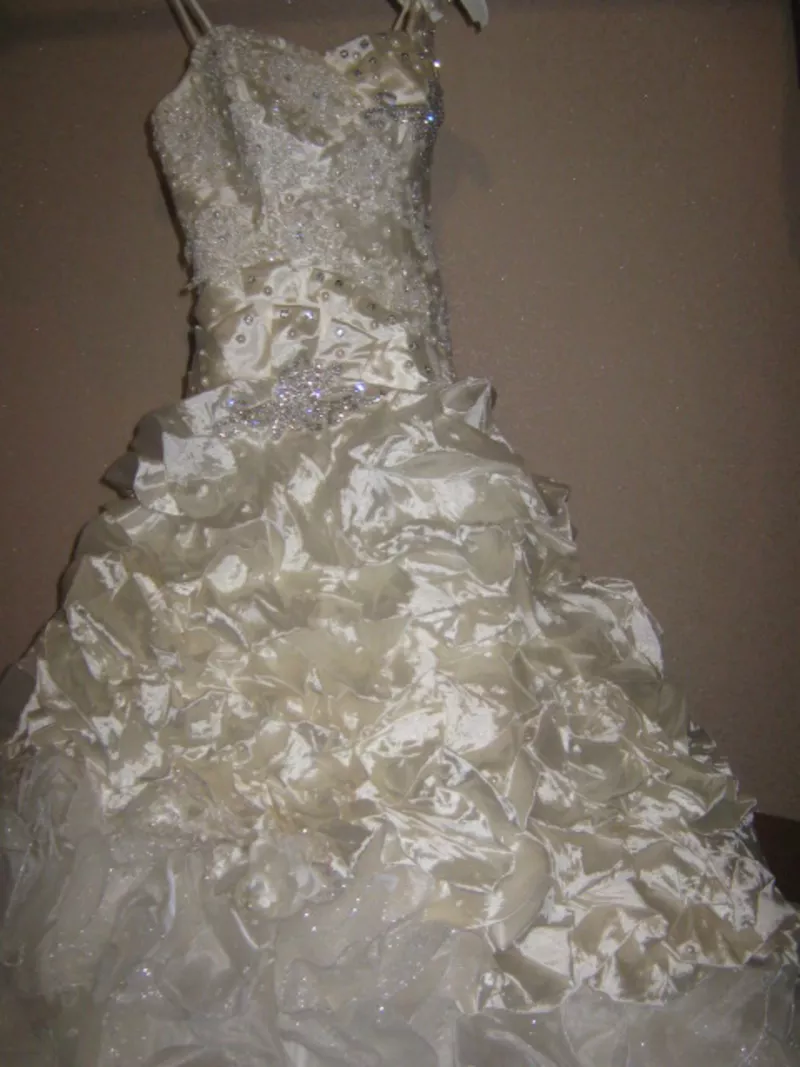 Шикарное Свадебное платье 2
