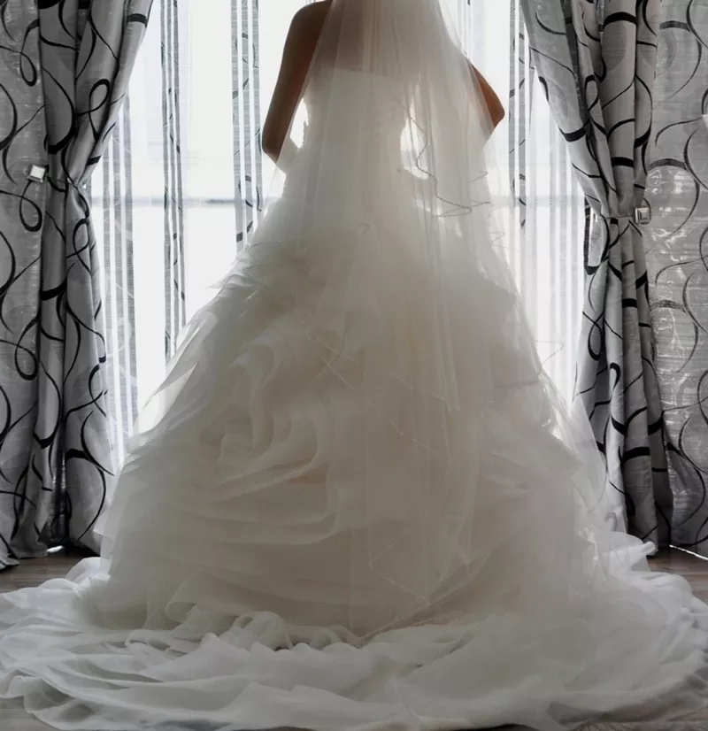 Сдам на прокат свадебное платье от Vera Wang. 2