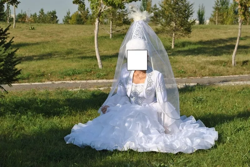 Казахское свадебное платье 2