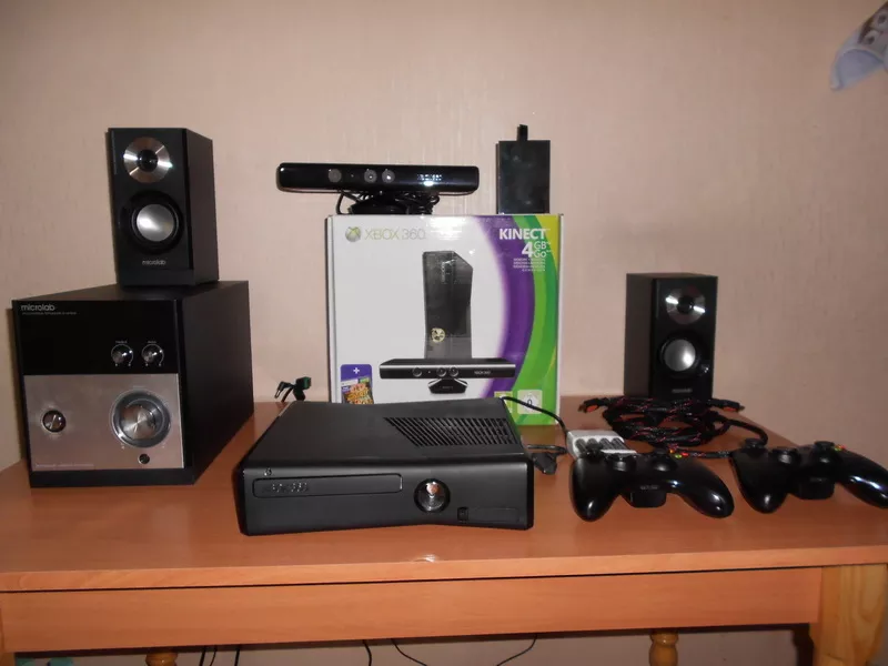 продам xbox360 прошитый freeBoot Kinect, 1 tb hdd, 170 игр, 2 джойстика  3