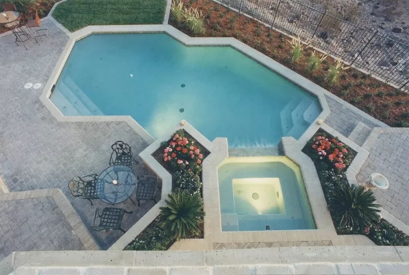 Строительство бассейнов и фонтанов.