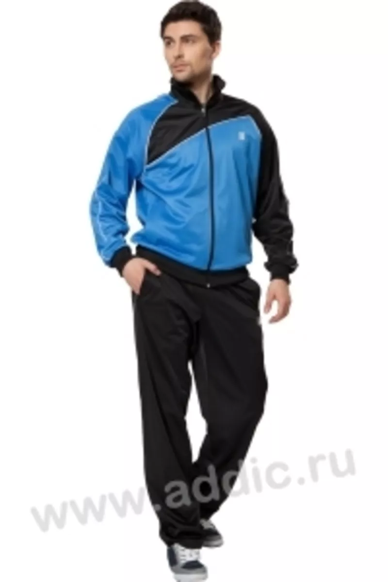 Спортивные мужские и женские костюмы из России 11