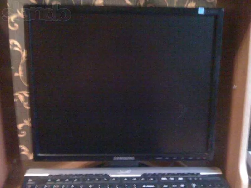 Монитор SAMSUNG 1024x1280 (сенсорные клавиши монитора) Состояние: отл!